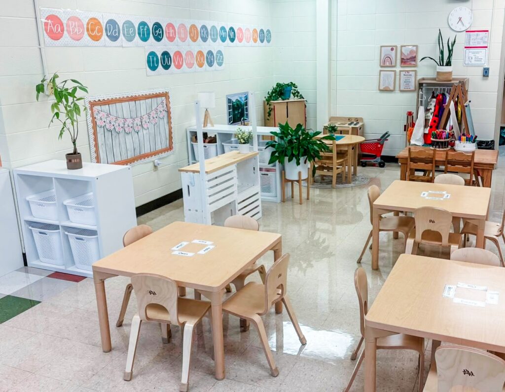 This image shows an overview of the play areas included in this pk classroom setup close to the student tables. 